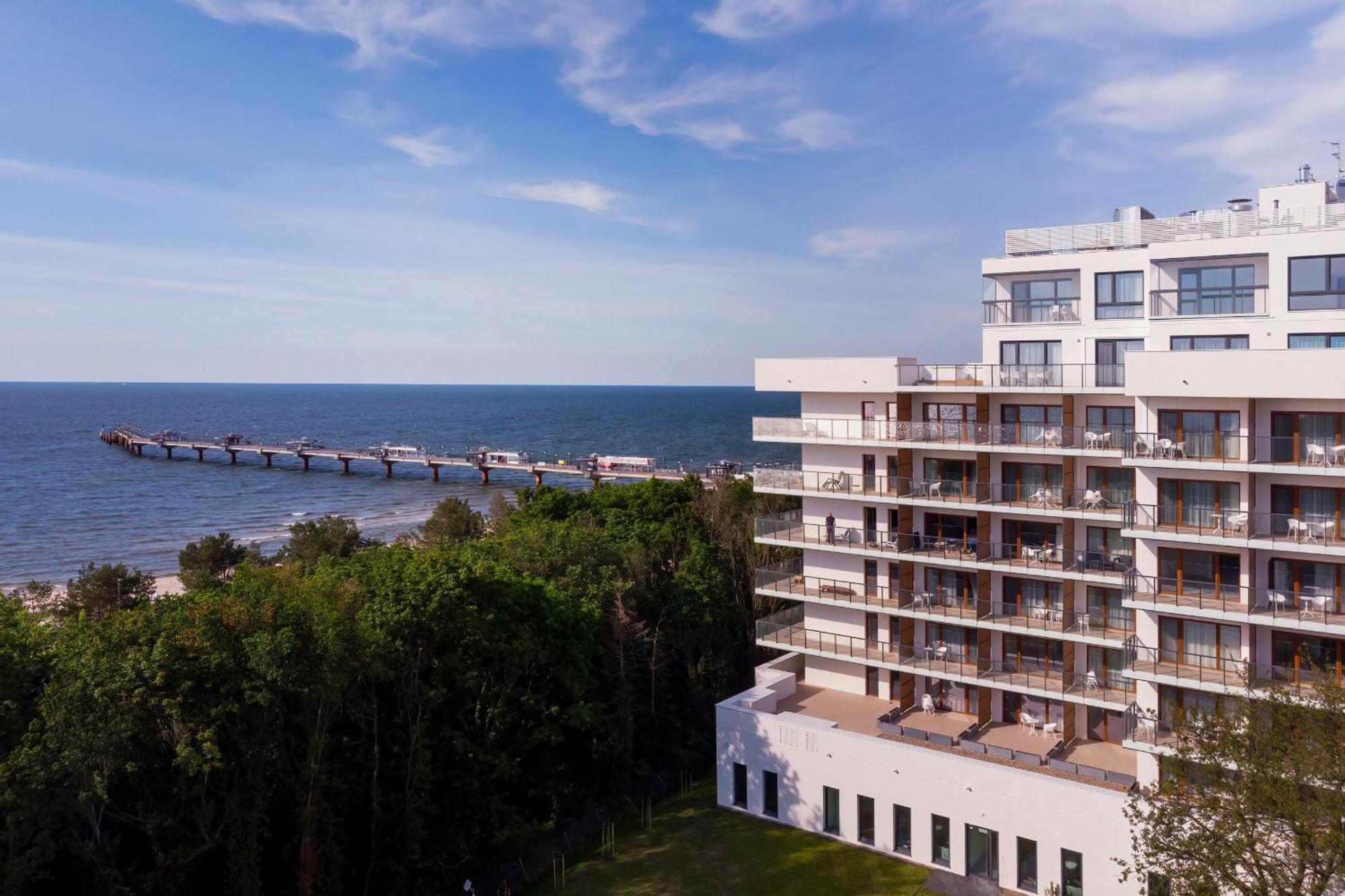 Aquamarina Prima Seaside Apartments By The Beach By Noclegi Renters Miedzyzdroje Exterior foto